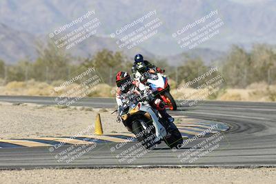 media/Dec-04-2025-Racers Edge (Thu) [[5ebc9f124d]]/3-B Group/1-Session 1 (Turn 7)/